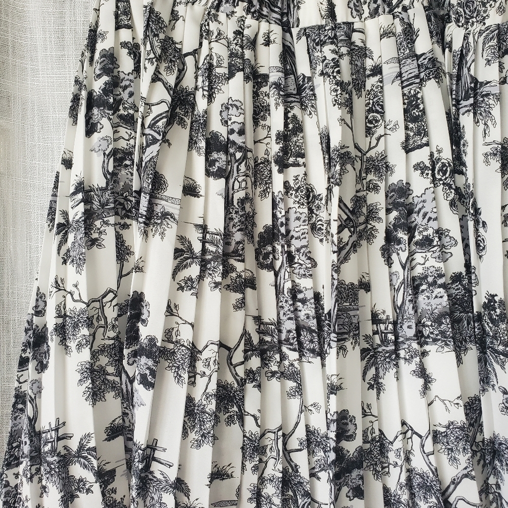 Banana Republic size large. NWOT